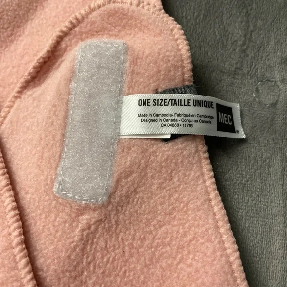 Polyester neck cover - Picture 2 of 3